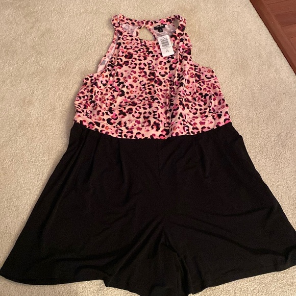 NWT torrid animal print Romper - Picture 4 of 14